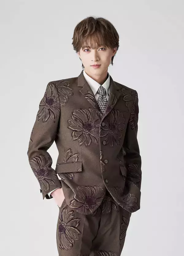 「7年目・青山 新 新曲『十三ヶ月』で二作連続の首位獲得！」の画像