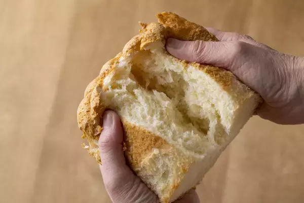 「＜茨城＞日本一のメロン産地から、今年最初のひと玉を　道の駅常総にメロンの季節がやってきた！4/11よりメロンの販売を開始」の画像