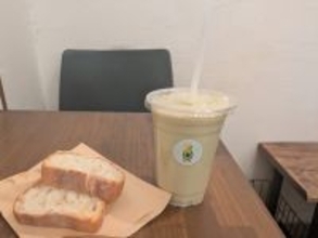 代々木上原【現役大学生が作るアボカドバナナスムージー】週1夜限定「みちすがら」オープン