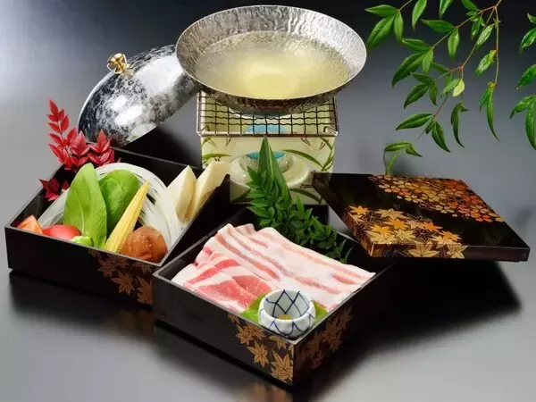 「海外は諦めた、でもリゾート気分は味わいたい」燃油サーチャージ高騰で“指宿・砂むし温泉”予約数が1.8倍に増加