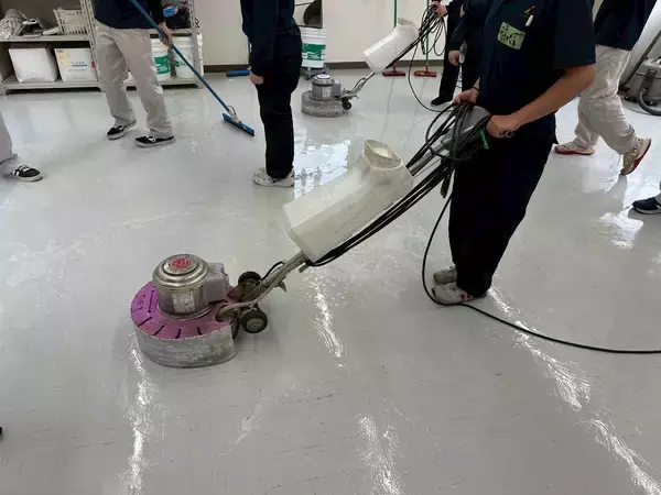 【清掃業界で異例の初任給最大35万円】　今春、アドバンスサービスが採用強化を実施！