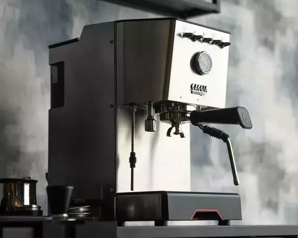 イタリアのエスプレッソマシンブランド「GAGGIA(ガジア)」からデュアルボイラー搭載の最新セミオートエスプレッソマシンが登場