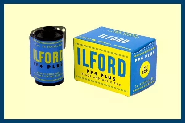 ILFORD(イルフォード)創業145周年を記念して限定生産されたレトロな 