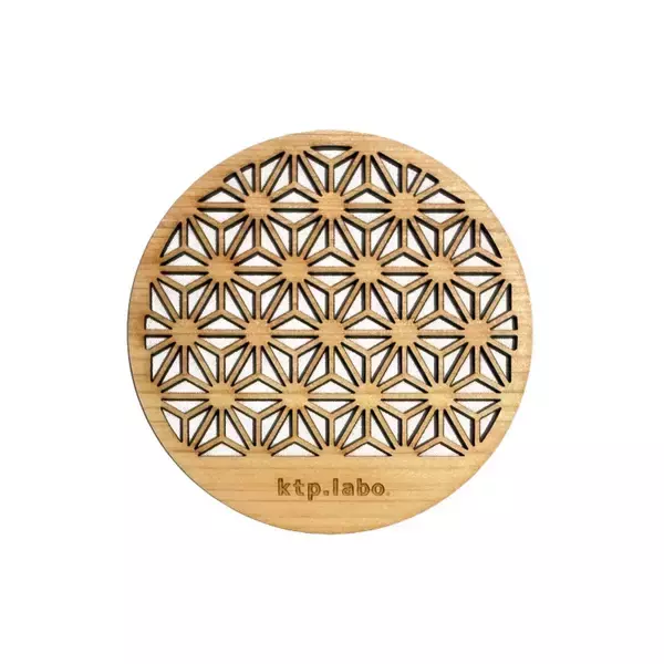 「紀州檜 × 日本の伝統柄　長く愛せるサステナブルなコースターを発売」の画像