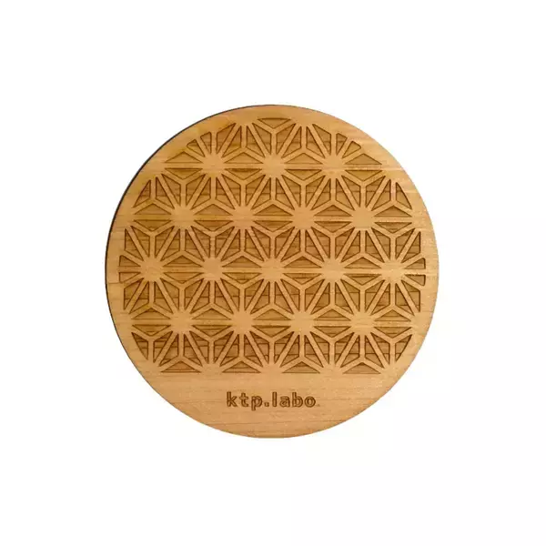 「紀州檜 × 日本の伝統柄　長く愛せるサステナブルなコースターを発売」の画像