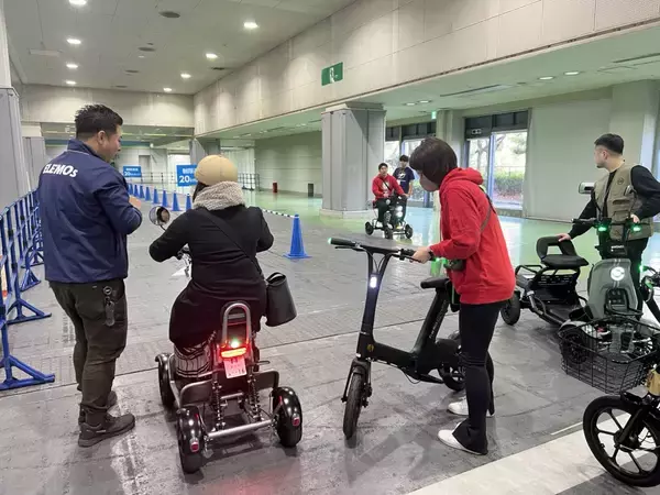 「【約700名が特定小型を実車体験】来場者21.3万人の大阪オートメッセ2026出展報告　次は東京ケアウィーク’26(CareTEX東京)に出展決定」の画像