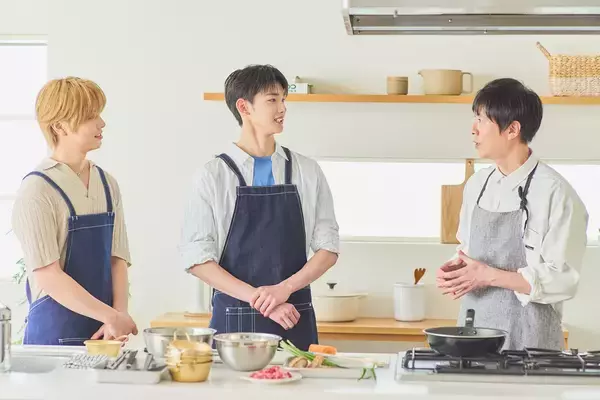 「&TEAMが雑誌『オレンジページ』で韓国ごはんにトライ！ コウケンテツの誌上料理レッスン【6/17発売・予約受付中】 ～&TEAM TAKIさん、JOさんが「チャプチェ」を手作り！　エプロン姿も披露～」の画像