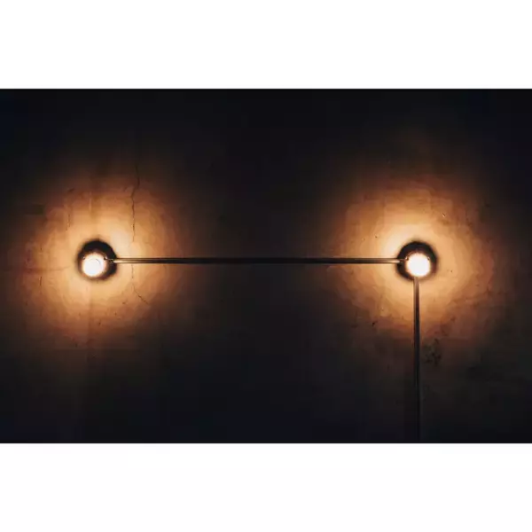 「【新製品】工業的質感を追求したアルミ鋳物製ブラケットライト　「CAST ALUMINUM LAMP」を発売」の画像