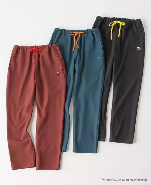 「世界中で愛されているセサミストリートとの初コラボスクラブが登場！メディカルアパレルブランド「クラシコ」」の画像