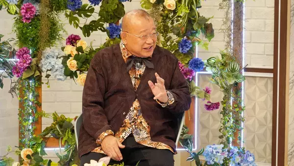 「女優・加賀まりこ登場！魅力満載の「自由」なトークは必見『鶴瓶ちゃんとサワコちゃん～昭和の大先輩とおかしな２人～』第63回ゲスト：加賀まりこ　4月6日（月）よる9時00分～ BS12 トゥエルビで放送」の画像