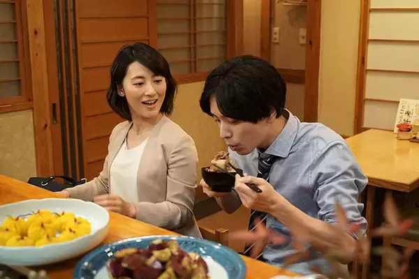 「秋川滝美の大人気小説が原作の心温まる物語！ドラマ「居酒屋ぼったくり」2026年1月4日（日）よる9:30～ BS12 トゥエルビでリピート放送スタート」の画像