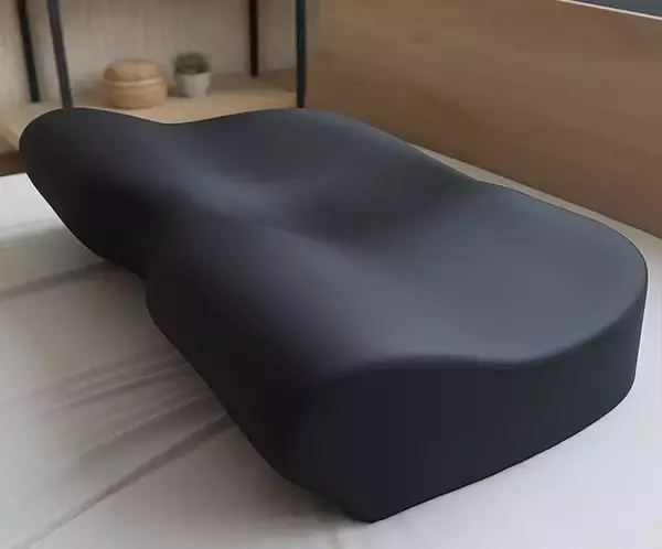 「Makuake先行販売で総額1,000万円突破！ 睡眠中に肩こり改善を叶える磁気枕「GKLマグネティックピロー」一般販売へ」の画像