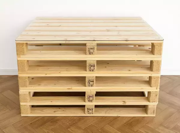 「パレットデポ、クリスマス＆新年商戦に合わせて新アイテムを投入　サステナブル什器レンタルを強化」の画像