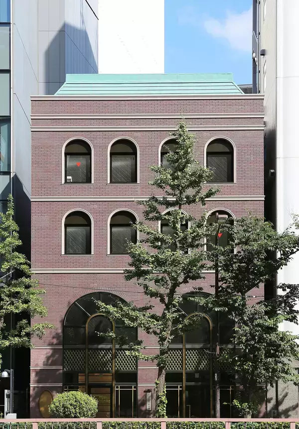 「銀座の歴史的空間に、書家二人の音色は美しく響きあう。山本翔麗・宍道一陽 二人展「美音 -いしおと-」が銀座アポロ昭和館YOHAKUで開催」の画像