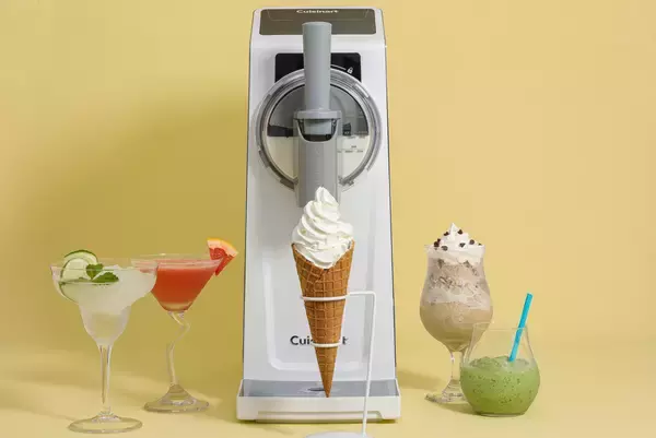 「おうちでソフトクリーム」の夢が叶う！クイジナート「フローズンドリンク & ソフトクリームメーカー」2026年7月上旬発売