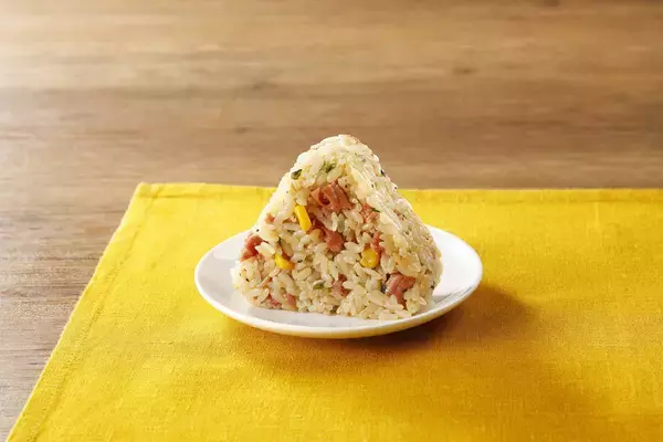 「【ローソン】ご当地！東北　うまいもん祭『からあげクン　ヤガイ監修　おやつカルパスレッド味』や地元食材を使用した弁当、スイーツなど、計9品を1月13日(火)から発売！」の画像