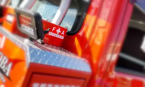 新たな推進施策として、加盟事業者が保有するレッカー車両への「提供表示式 救急キットFA」の導入を開始！