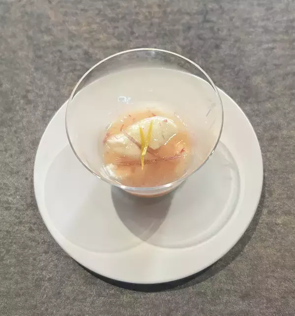 「「PATISSERIE ASAKO IWAYANAGI」岩柳麻子氏が福島県産桃の新たな魅力を表現　2日間限定完売御礼「福島県産桃尽くしのデセールコース」一部復活　【数量限定】福島県桃尽くしのパルフェビジューASコースを8月14日(金)から提供！」の画像
