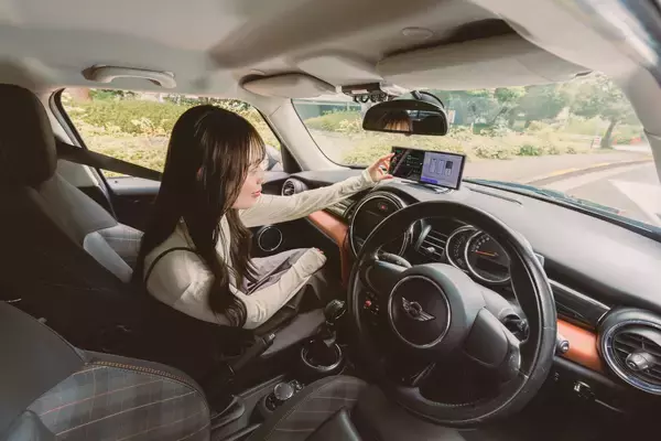 「「ナビもエンタメも、もっと見やすく」。11インチディスプレイでワイヤレスCarPlay／Android Autoを起動する「GetPairr Vista 1.0」──小さなストレスを削って、移動を“快適に”。」の画像