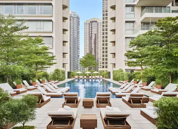 シンガポール・エディション　初夏をウェルネスに捧げるシーズンを展開　6月13日「グローバル・ウェルネス・デー」にルーフトッププールでイベント開催