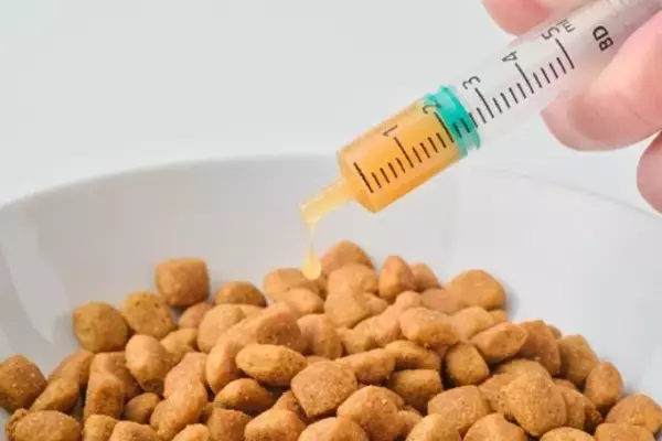「物産アニマルヘルス株式会社、犬・猫用健康補助食品「アトピベット(R)シロップ」販売のお知らせ」の画像