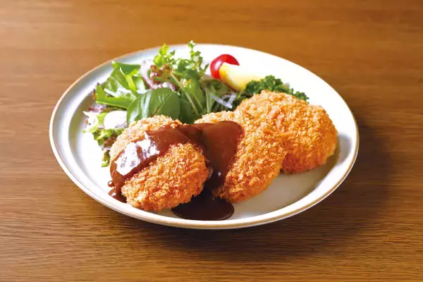 「サイボクの新提案！ハンバーグをワンランク上の味わいにする「ハンバーグソース デミグラス」が10/12(日)新発売」の画像