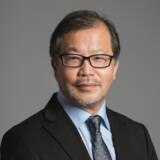 「【日本のBtoB大型購買・バイヤー・イネーブルメント実態調査2026】 購買検討の段階で、約6割が「ROI計算シミュレーター」「運用負荷の見積もり情報」を有用と評価一方、約半数が「機能比較表」は購買判断に影響しないと回答」の画像3