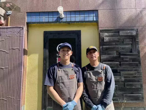 「ハリウッドで30年活躍したクリエイターが東京・駒場東大前で「おにぎらず」を開発」の画像