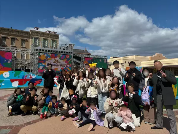 USJに社員家族を招待！マイスター(株)20周年記念で見せた「家族への感謝」の形