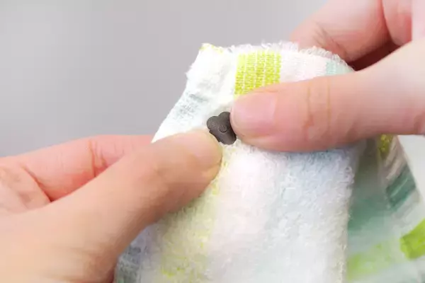 「視覚障がい者のQOL向上へ！触って分かる布用凹凸シール、商品名を決める参加型企画がスタート」の画像