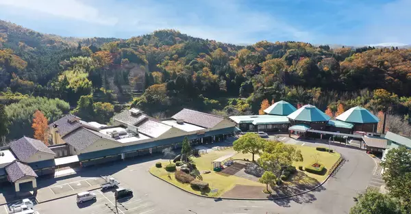 伊賀市の西の玄関口　『島ヶ原温泉やぶっちゃ』3人制バスケットコート完成！・5/6(水)第1回「やぶっちゃ市」開催！