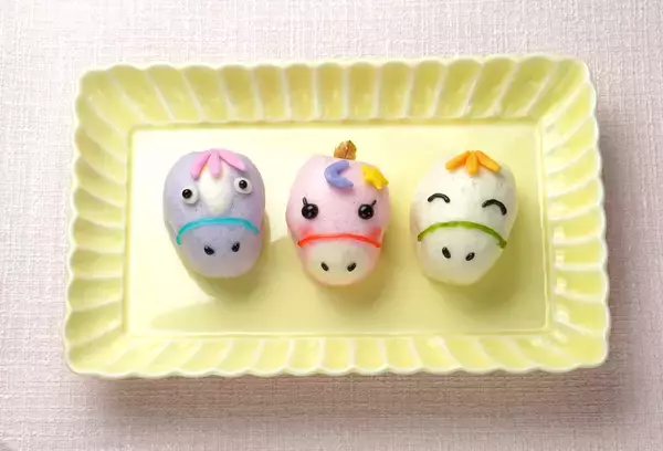 干支菓子がユニコーンに変身！？干支×ダジャレで6年目　新年の“初笑い”を届ける「ウマくいって ニコニコ～ん！」12月28日より期間限定販売
