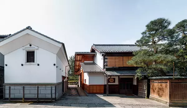 「[山梨・甲州市]勝沼醸造のテラスにてワインと音楽の融合イベントを5月23日(土)に開催」の画像