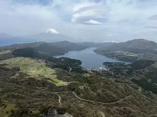 「富士山・湘南・都心の夜景を50分間でフライト　みなとみらい発ヘリ遊覧に新コースが登場」の画像