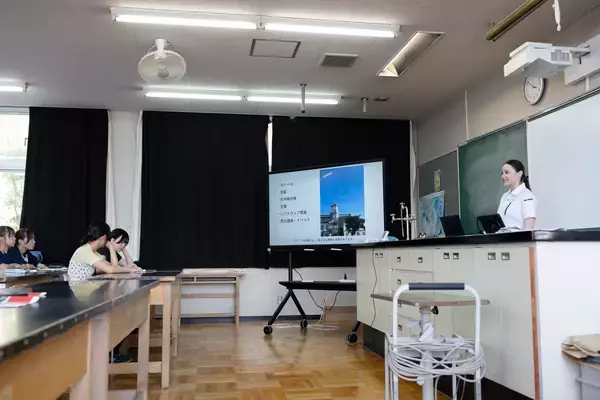「松本のドローン企業ASOLAB.が松本県ケ丘高校で防災講座を開催しました操縦体験と人命捜索・物資輸送のデモで災害時の活用を学ぶ」の画像