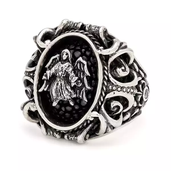 「-Dennis Pollicino氏への敬意を込め- 2025年12月13日に「LEATHERS AND TREASURES」が 新作リングとエンジェルパーツを発売」の画像