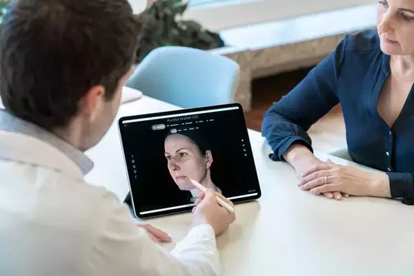 「美容外科医・アーティストNobu Suetakeが「3D Skin Data Art Project」を開始」の画像