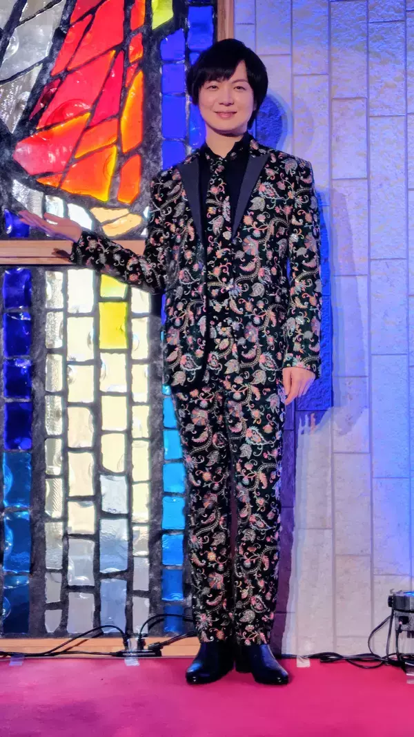 「ロマンティック歌謡歌手・竹島 宏今年はデビュー２５周年！自身初の教会コンサートを開催。４月にはデビュー２５周年記念曲『純愛』のリリースも決定。」の画像