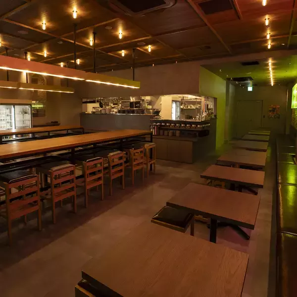 4月28日、2店舗同時グランドオープン！“ネオ大衆酒場”と“映えカフェレストラン”が融合する新スポットが横浜西口エリアに誕生