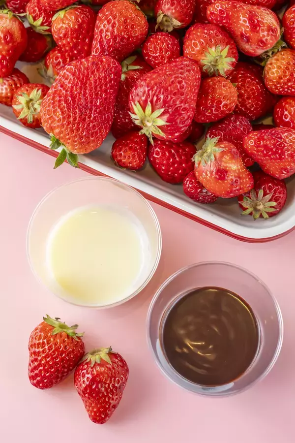 「＜いちご専門店の道の駅 いちごBonBonBERRY＞いちご狩り気分で気軽にお席で楽しめる！「静岡いちごの食べ放題」を3月1日(日)から1か月開催！」の画像