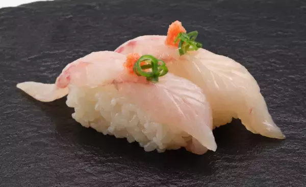 「「毎日の海が決める」朝に獲れた旬の地魚を届ける「回転寿司 力丸」からいまの時期にしか味わえない播磨の旬魚を紹介　最高級ブランド魚「華姫さわら」も土日・数量限定販売」の画像