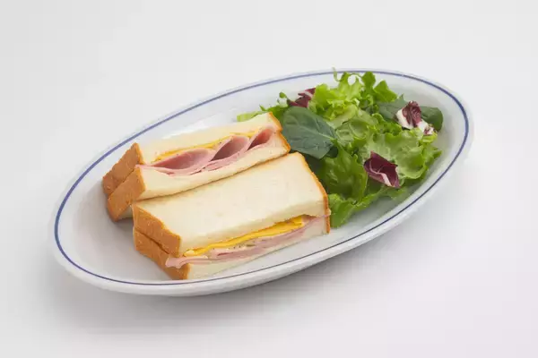 【イー・エー・グラン】コテリ『veil』7巻刊行記念コラボカフェを開催！