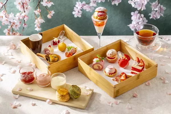 ヒルトン東京ベイ、春の訪れを告げる苺と桜の華やかな共演『Strawberry x Sakura Afternoon Tea』を3月18日（水）より開催