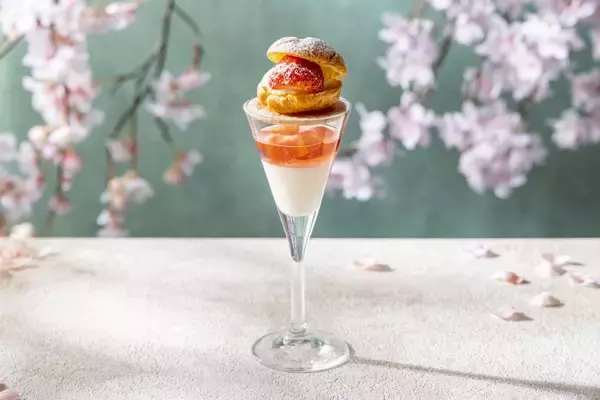 「ヒルトン東京ベイ、春の訪れを告げる苺と桜の華やかな共演『Strawberry x Sakura Afternoon Tea』を3月18日（水）より開催」の画像