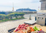 「【湘南・江ノ島】海まで0分、3つの選べる絶景会場。日本BBQ協会認定インストラクター推奨「ハラミステーキBBQ」が4月24日(金)より始動！手ぶらで江ノ島を遊び尽くす新プラン。」の画像2