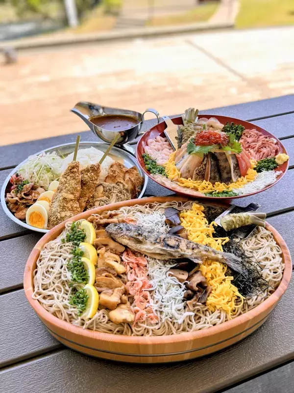 「＼道の駅 伊豆月ケ瀬ゴールデンウィーク限定／伊豆の恵みを豪快に味わう「デカ盛りグルメ」と初夏を彩る「メロンフェア」を4/25から順次開催！」の画像