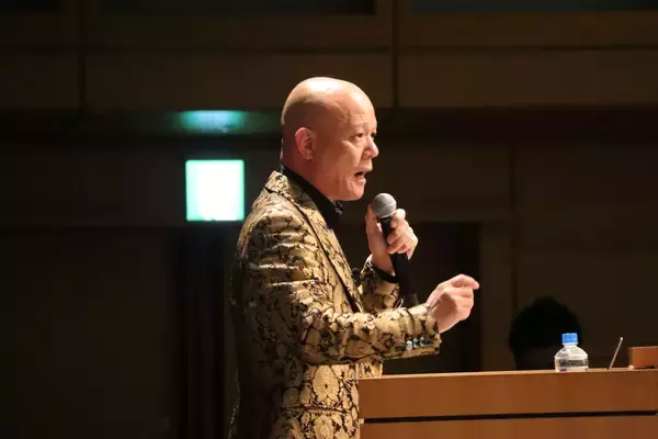 「人手不足が企業経営を揺さぶる時代へ──組織の問題の正体は「能力」ではなく「話し方」だった」の画像