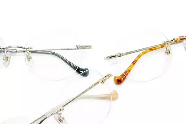 「【パリミキ×フェリシモ「猫部」】 第3弾猫がレンズをギュッとする「おてて」モデルなど、猫愛好家が悶絶！新作メガネフレーム  2月27日発売」の画像