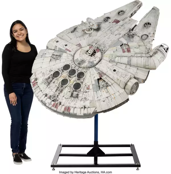 「世界最大の収集品オークションハウス「ヘリテージ・オークションズ」「スター・ウォーズの日」の恒例 「スター・ウォーズ シグネチャー・オークション」出品の希少アイテム展示　「スター・ウォーズ」展 in 銀座三越 3月11日（水）〜 3月17日（火）にて開催」の画像