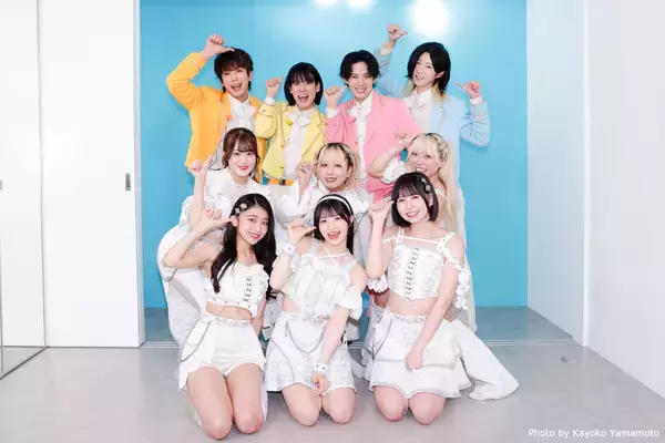 「【MUSIC ON! TV（エムオン!）】モナキHATENO、COWCOW多田、おばたのお兄さんに感謝の気持ちを込めて御礼行脚敢行！エムオン!で8/25(火)夜11時～60分オンエア！直筆プロフ帳or直筆サイン入りチェキプレゼントキャンペーン実施中！新宿ユニカビジョンでの番組特別映像の放映も決定！」の画像